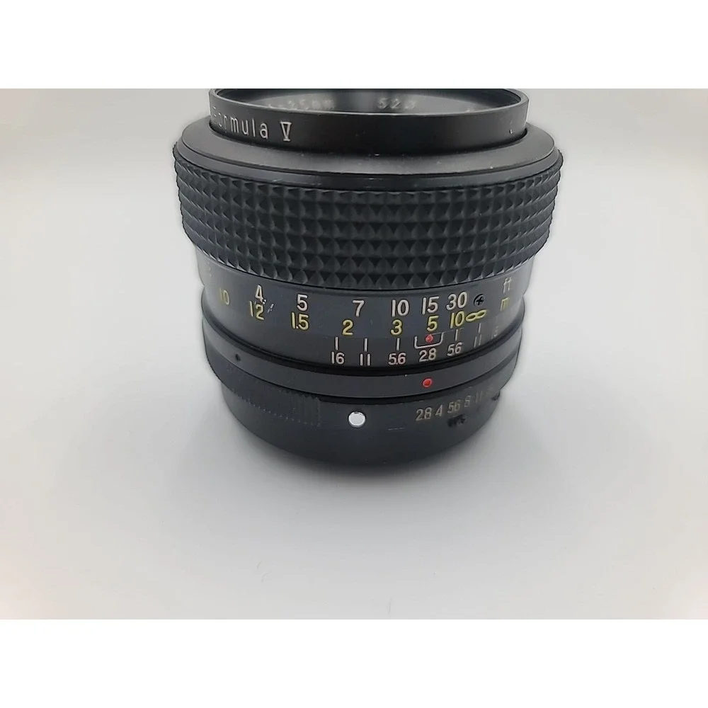 ACCURA this lens